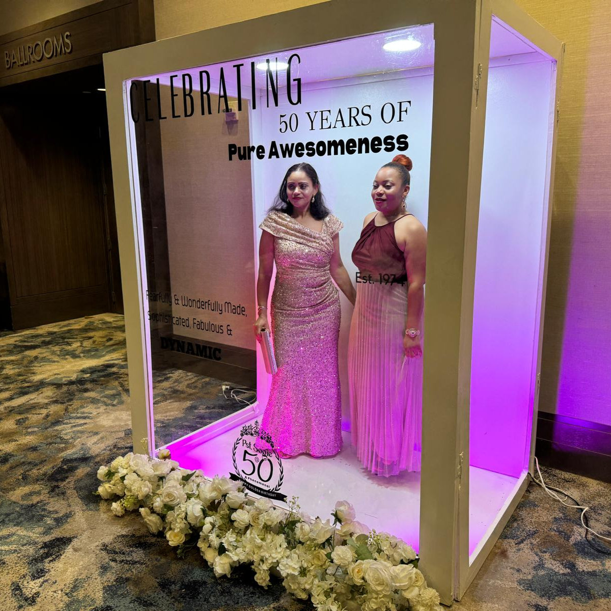 Aura Magazine Booth: Elevate Your Event with Unforgettable Photo Experiences